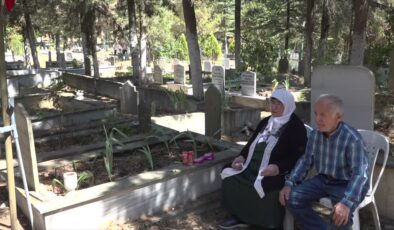 17 Ağustos Depremi’nde hayatını kaybedenler dualarla anıldı