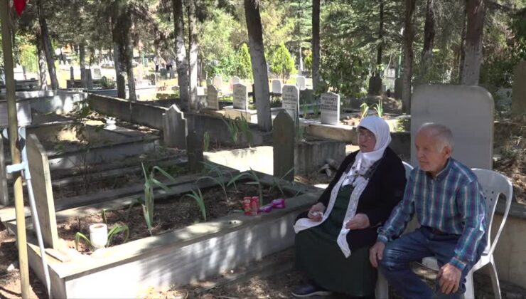 17 Ağustos Depremi’nde hayatını kaybedenler dualarla anıldı