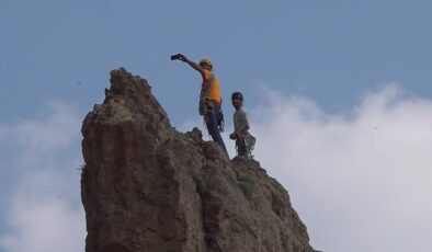 Milli dağcılar, Hakkari’de “Cafer Kulesi”ne tırmandı