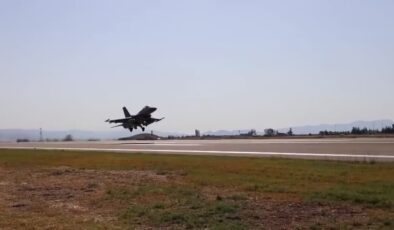4. Uluslararası Tuz Festivali’nde F-16 savaş uçakları gösteri uçuşu yaptı