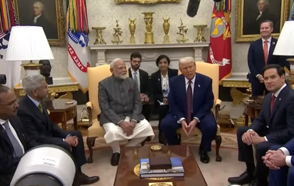 Trump, Hindistan mallarına rekor gümrük vergisi getirdi