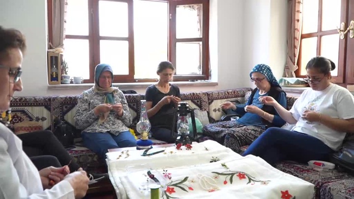 Aile Destek Merkezleri bu yıl 60 bin kadının gelişimine katkı sağladı