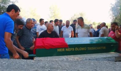 Aydın’da ölü bulunan üniversiteli genç kızın cenazesi Mersin’de defnedildi