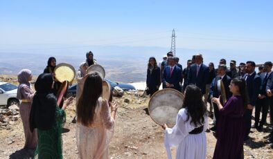 Bakanı Ersoy, Cudi Dağı Sefine bölgesinde incelemelerde bulundu