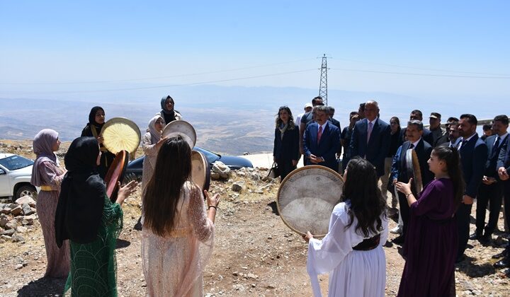 Bakanı Ersoy, Cudi Dağı Sefine bölgesinde incelemelerde bulundu