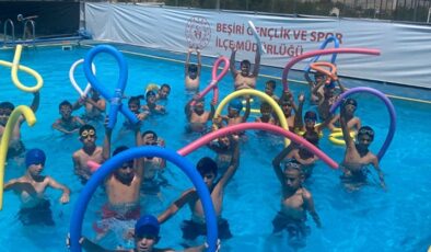 Beşiri’de 320 öğrenci yüzme eğitimi aldı
