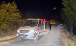 Çaya düşen kızını kurtarmak isteyen kişi boğuldu