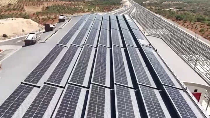 Demir yolu tesislerinde 4 güneş enerjisi santrali devreye alındı
