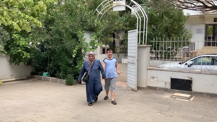 Down sendromlu Enes, Kur’an kursunun neşesi ve ilgi kaynağı oldu