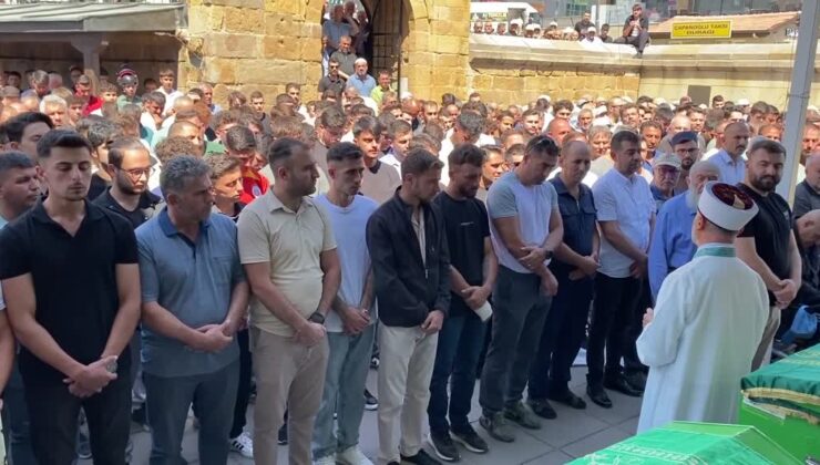 Denizde boğulan iki gencin cenazesi Yozgat’ta toprağa verildi