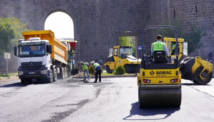 Diyarbakır’da 5 Bin Ton Asfalt Serilecek, Bucak Çalışmaları Denetledi