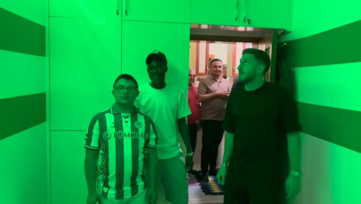 Down sendromlu Ebubekir’e, Konyaspor’dan sürpriz