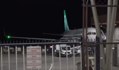 Flynas hava yolu şirketine ait Trabzon-Cidde uçağı acil iniş yaptı