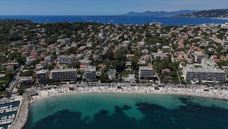 Fransa’da 14 vilayette kırmızı sıcaklık alarmı