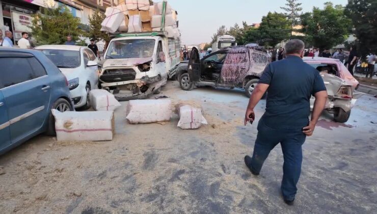 Freni boşalan tır 11 araca çarptı