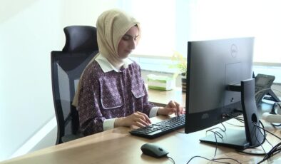 Görme engelli hukukçu, başarılarıyla ilham oluyor