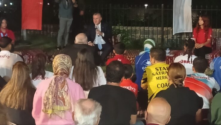 Gençlik ve Spor Bakanı Osman Aşkın Bak Diyarbakır’da Gençlerle Buluştu