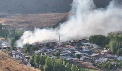 Kırsal mahalledeki evler ve ahırlarda çıkan yangın kontrol altına alındı