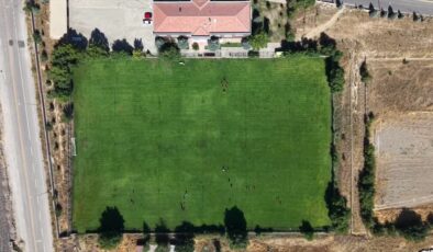 Konteyner kentteki çocuklar TFF sayesinde çim sahada futbol eğitimi alıyor