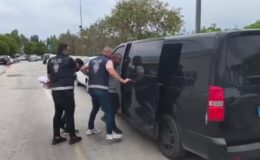Kovalamaca sonucu yakalanan şüpheliden silah çıktı