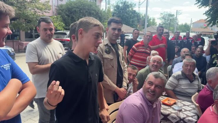 Köye gelen validen düve isteyen ikizlerin isteği geri çevrilmedi
