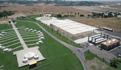 Malazgirt Zaferi kutlamalarının yapılacağı parka 1071’er çiçek ve fidan dikildi