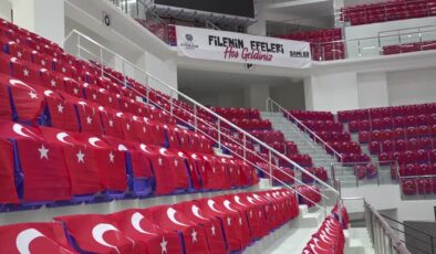 Milli voleybol maçının oynanacağı salonda hazırlıklar tamamlandı