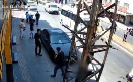Motosikletin çarptığı 2 kardeşten biri öldü, diğeri ağır yaralandı