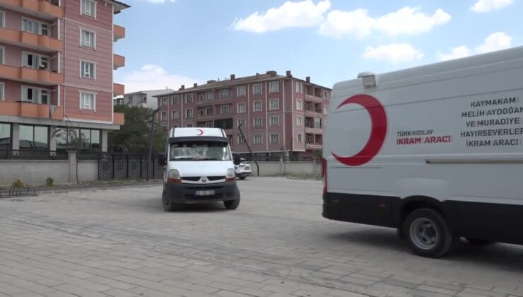 Muradiye’de Türk Kızılay Şubesi mobil ikram aracı hizmete alındı