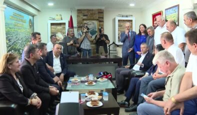CHP Genel Başkanı Özel, Kahramankazan ilçesinde ziyaretlerde bulundu