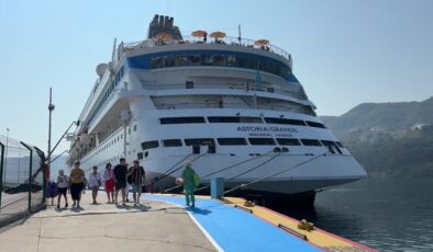Rusya’dan 975 kruvaziyer yolcusu Amasra’ya geldi