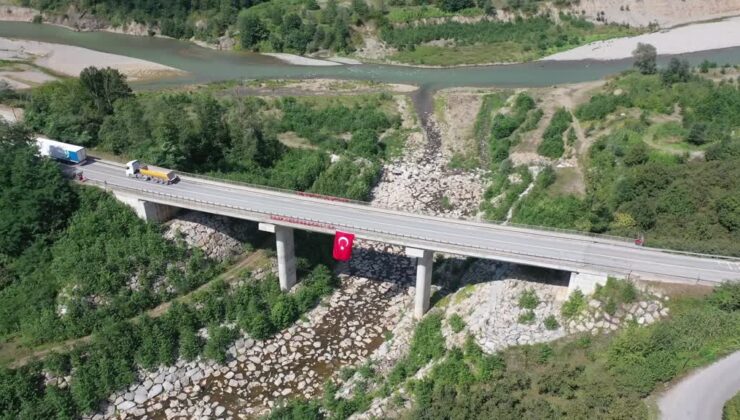 Sel afetinin beşinci yılında şehit askerler ile kayıp operatör anıldı
