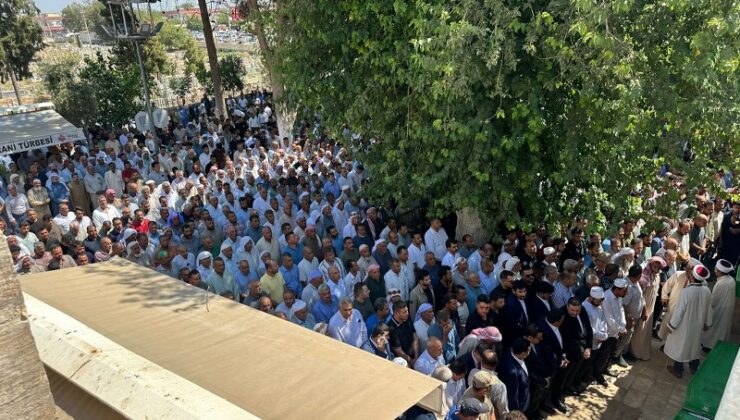 Sivas’taki kazada ölen 4 kişi Şanlıurfa’da toprağa verildi