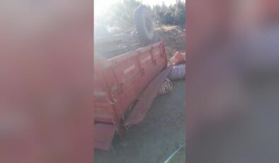 Tarım işçilerini taşıyan traktörün devrildiği kazada 1 kişi öldü, 4 kişi yaralandı