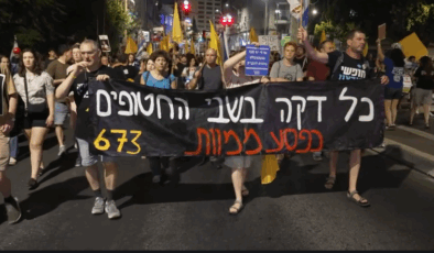 Tel Aviv’de binlerce kişi Gazze’deki savaş planına isyan etti