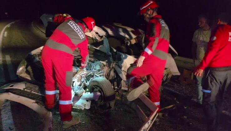 Tır ile çarpışan otomobilin sürücüsü öldü