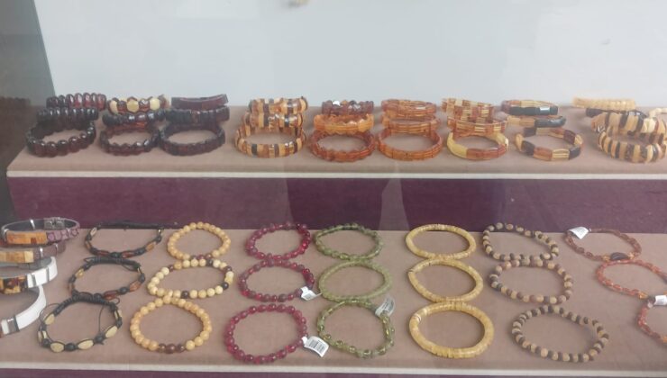 Diyarbakır’da tılsımlı kehribar modası: Kimi sağlık, kimi aksesuar için takıyor