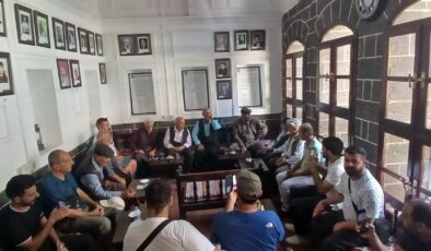 Diyarbakır’daki Dengbêj Evi Ziyaretçilerini Büyülüyor