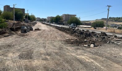Diyarbakır’da yol yapım çalışmaları Çarıklı’ya kadar uzandı