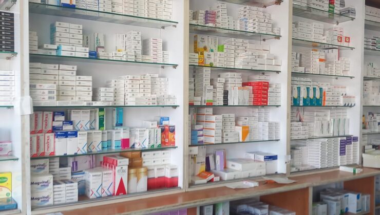 Diyarbakır’da ilaç fiyatları hem vatandaşı hem eczaneleri zorluyor