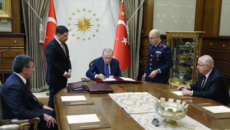 Genelkurmay Başkanlığına Selçuk Bayraktaroğlu atandı