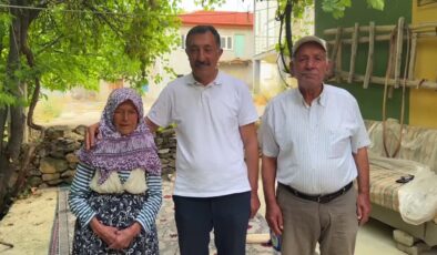 Yaşlı çift, iki katlı evini jandarmaya bağışladı