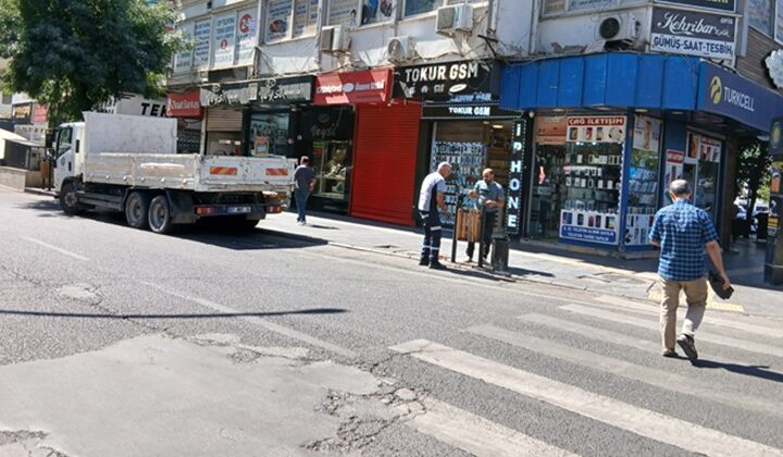 Belediye Ekipleri Hummalı Çalışmalarına Devam Ediyor