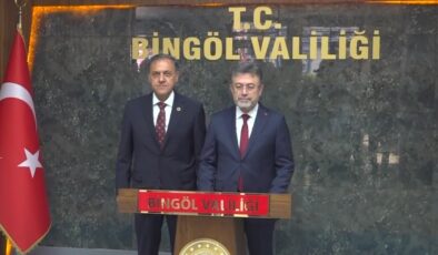 Tarım ve Orman Bakanı Yumaklı valilik ve AK Parti İl Başkanlığını ziyaret etti