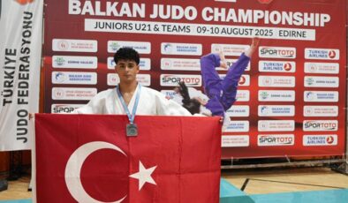 Balkan ikincisi sporcu Çınar’ı gururlandırdı