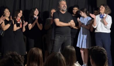 Defne’de Tiyatro Salonu İstiyoruz