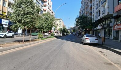 Diyarbakır’da Caddeler Trafiğe Kapatıldı!