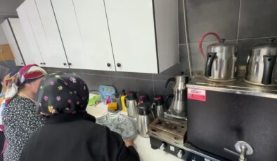 Kadınlar 5 kilogram unla başladıkları üretim sayesinde kahvaltı evi sahibi oldu