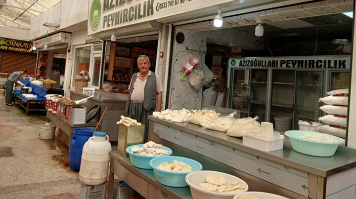 Yeni Üretim Peynirciler Çarşısında Yerini Aldı