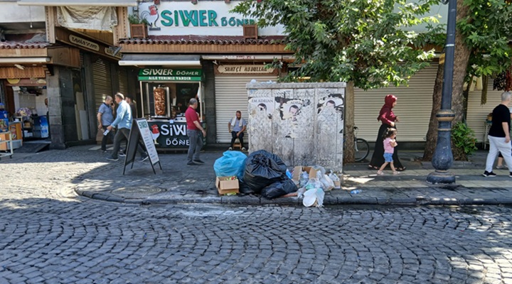 Yerli ve Yabancı Misafirler Çöp Birikintileri ile Karşılaşıyor!
